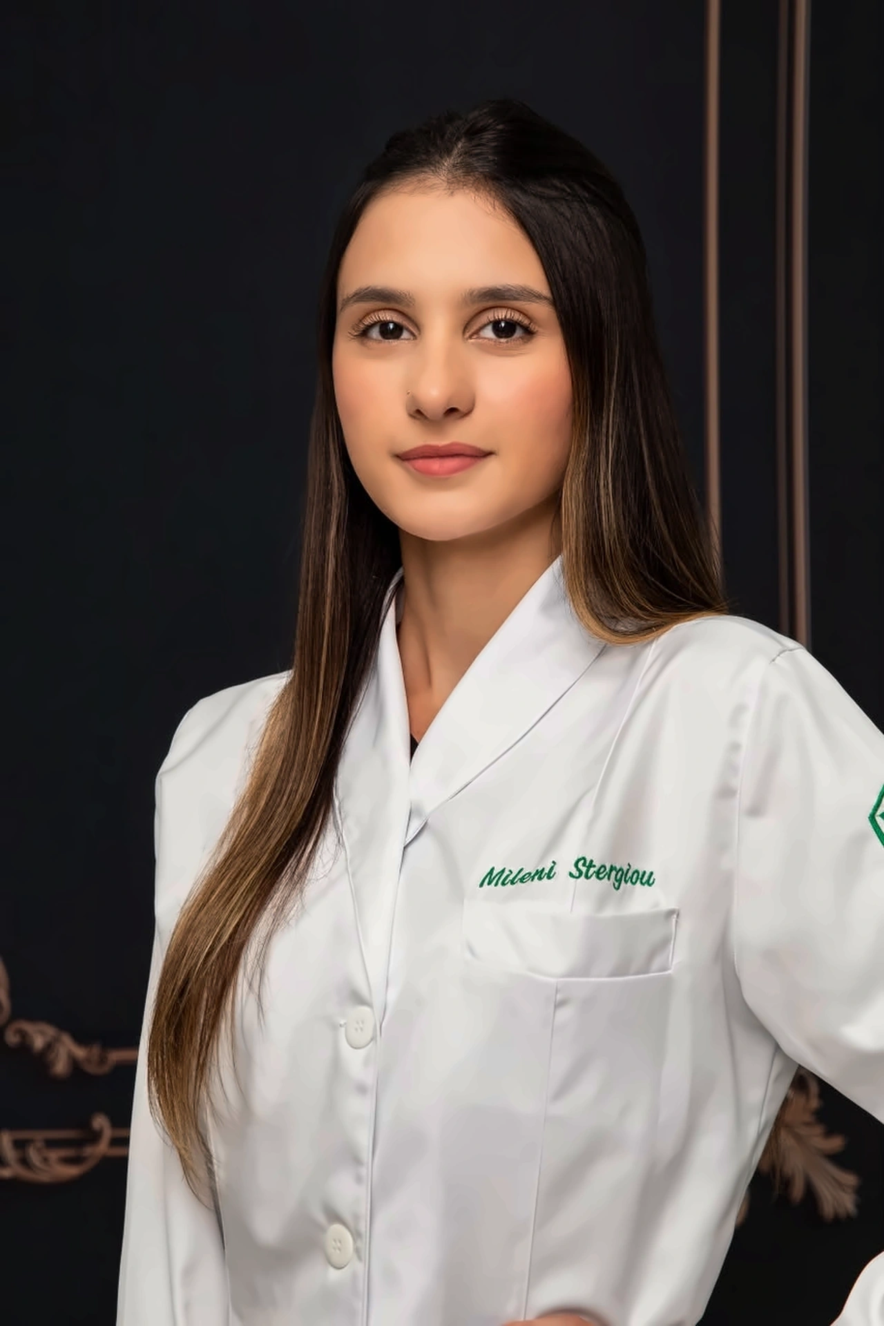 Retrato profissional da Dra. Mileni Stergiou